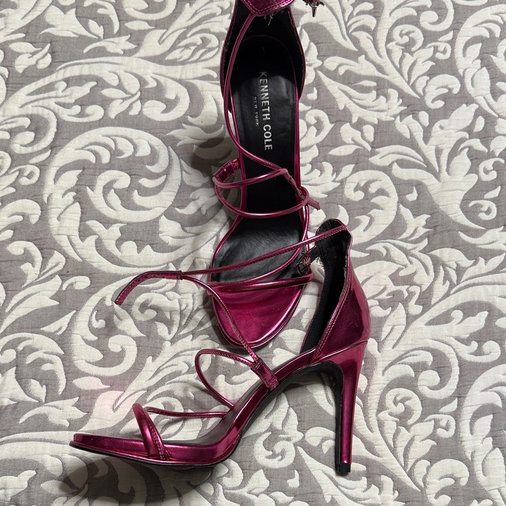 Kenneth Cole Women's Metallic Pink Strappy Heels